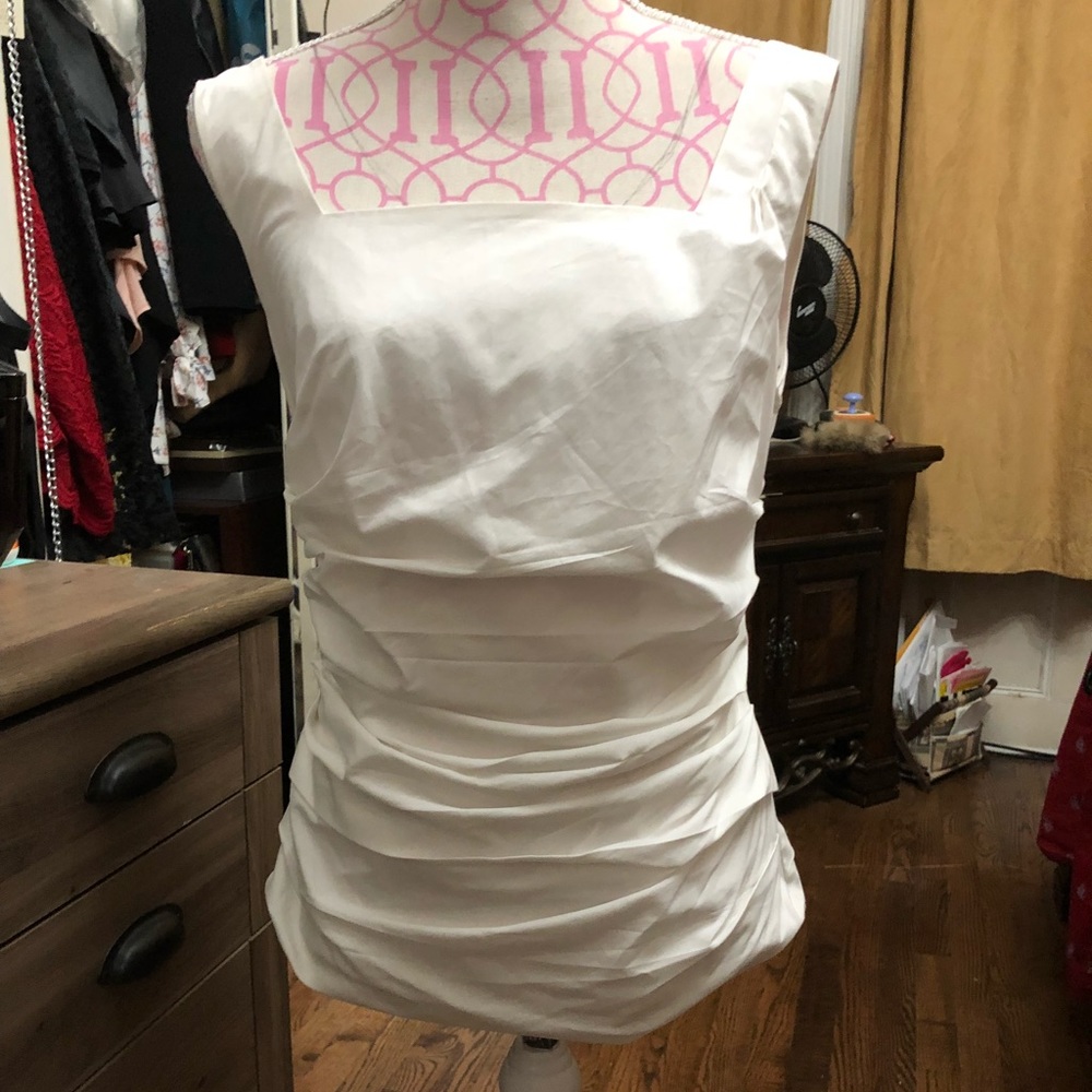 Ann Taylor white fitted blouse w zipper. NWT